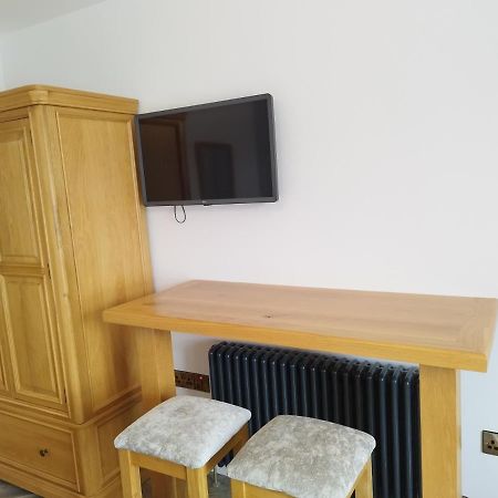 Hotel Biddy Ban'S à Carnmalin Extérieur photo