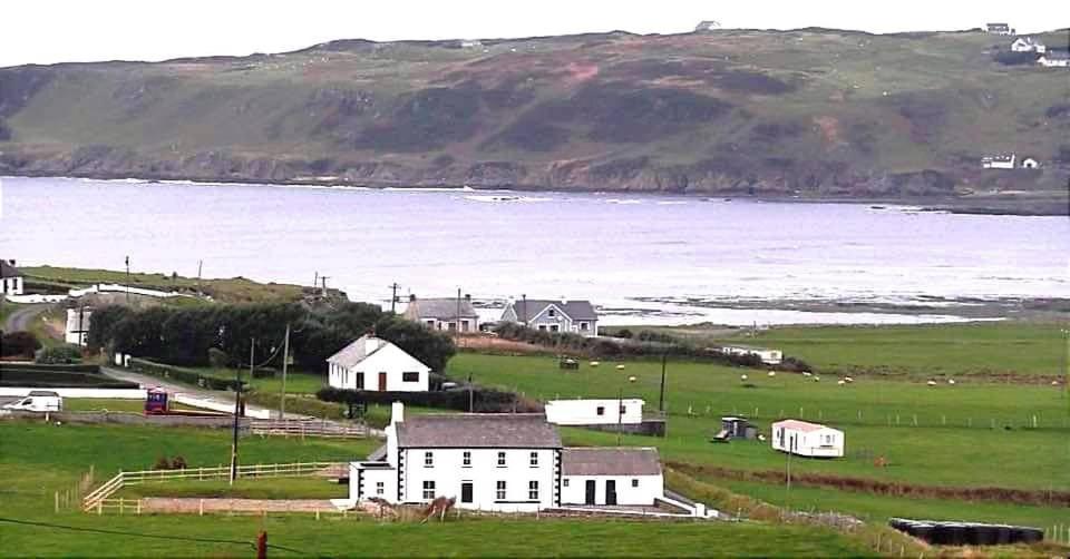 Hotel Biddy Ban'S à Carnmalin Extérieur photo