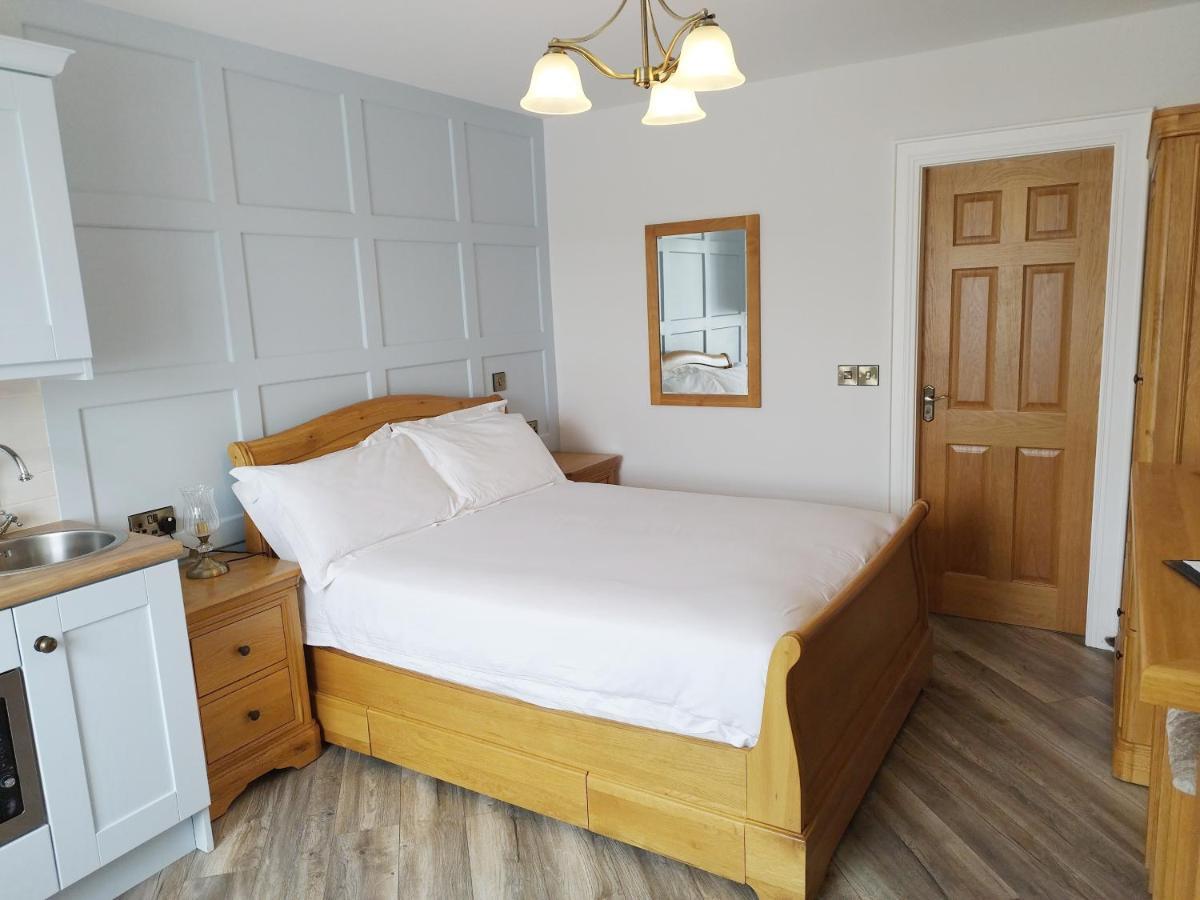 Hotel Biddy Ban'S à Carnmalin Extérieur photo