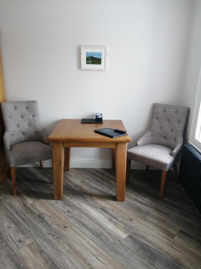 Hotel Biddy Ban'S à Carnmalin Extérieur photo